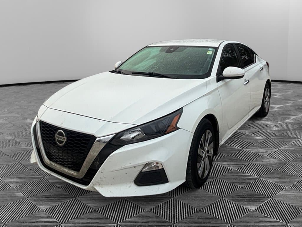 2022 Nissan Altima 2.5 S — photo 1 of 20