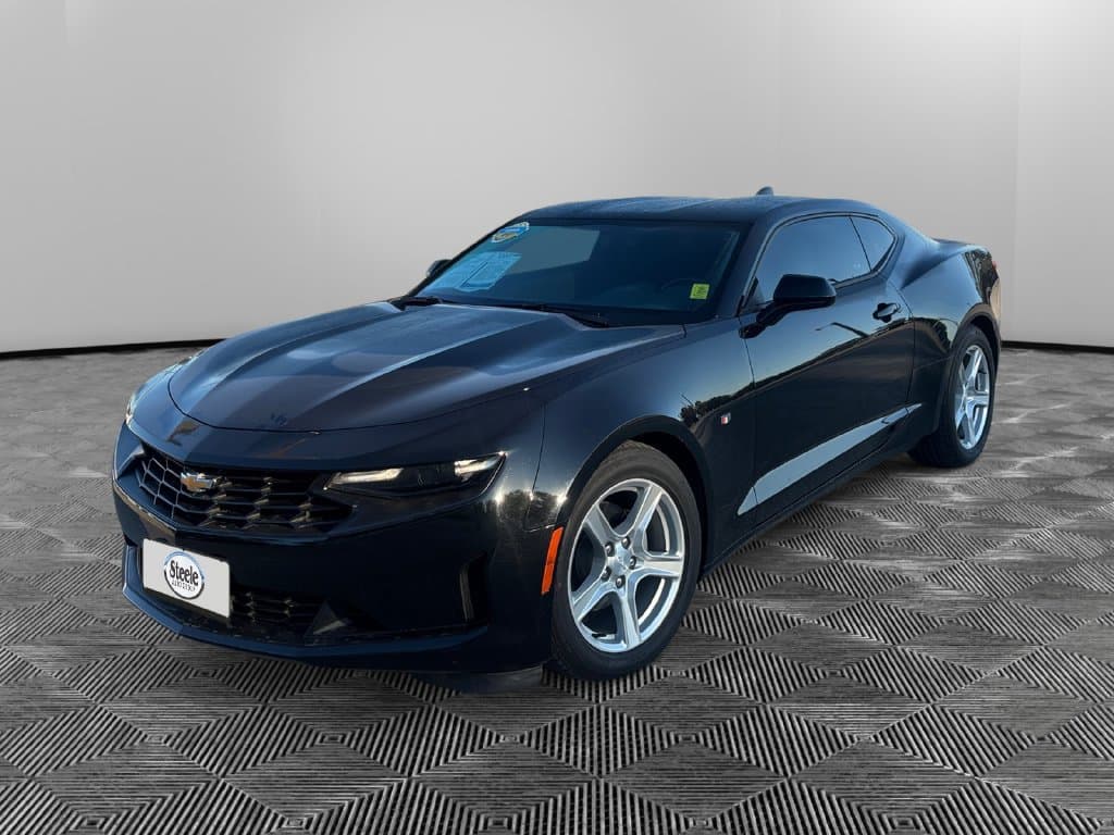 2024 Chevrolet Camaro 1LT — photo 1 of 20