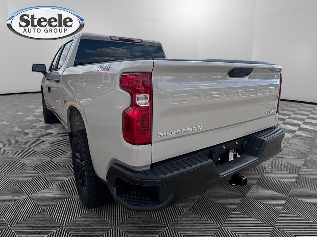 2026 Chevrolet Silverado 1500 Custom Trail Boss — photo 1 of 45