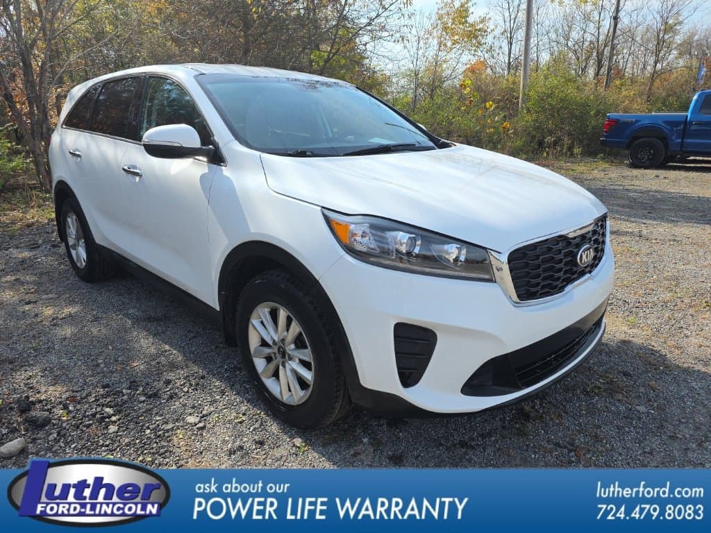2019 Kia Sorento LX — photo 1 of 20