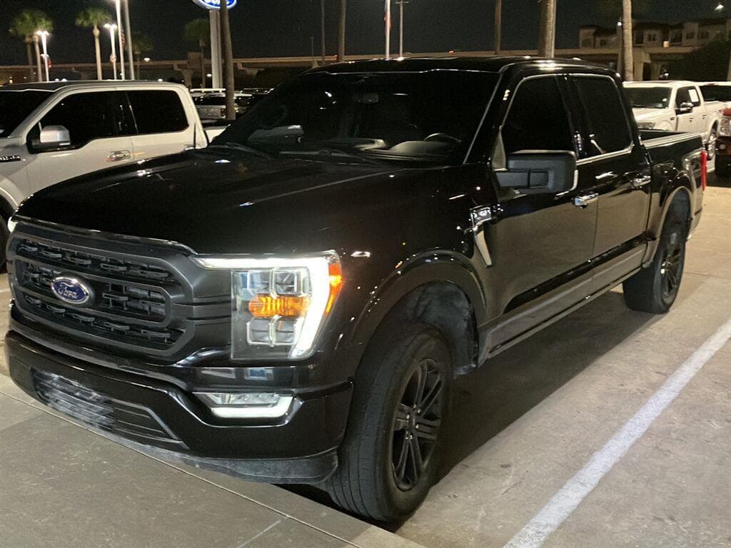 2023 Ford F-150 XLT — photo 1 of 9