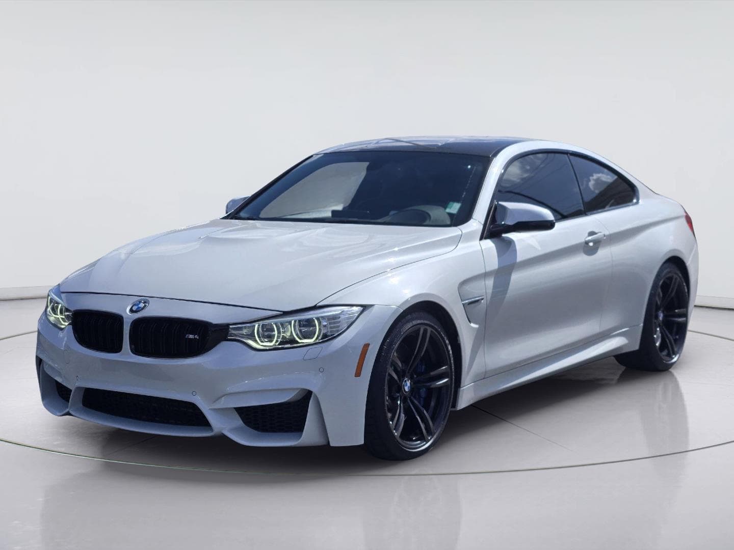 2015 BMW M4 M4 — photo 1 of 32