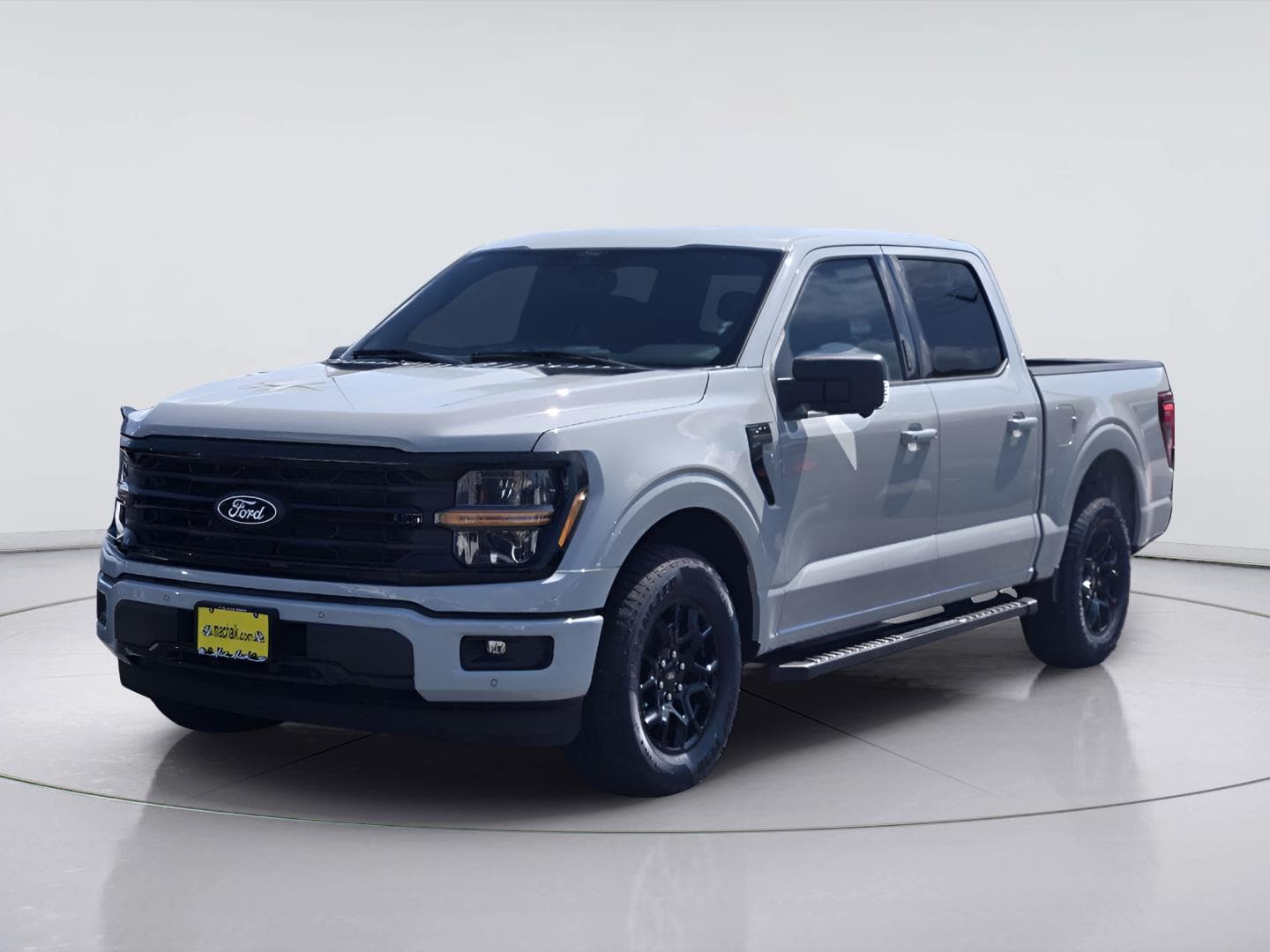2024 Ford F-150 XLT — photo 1 of 33