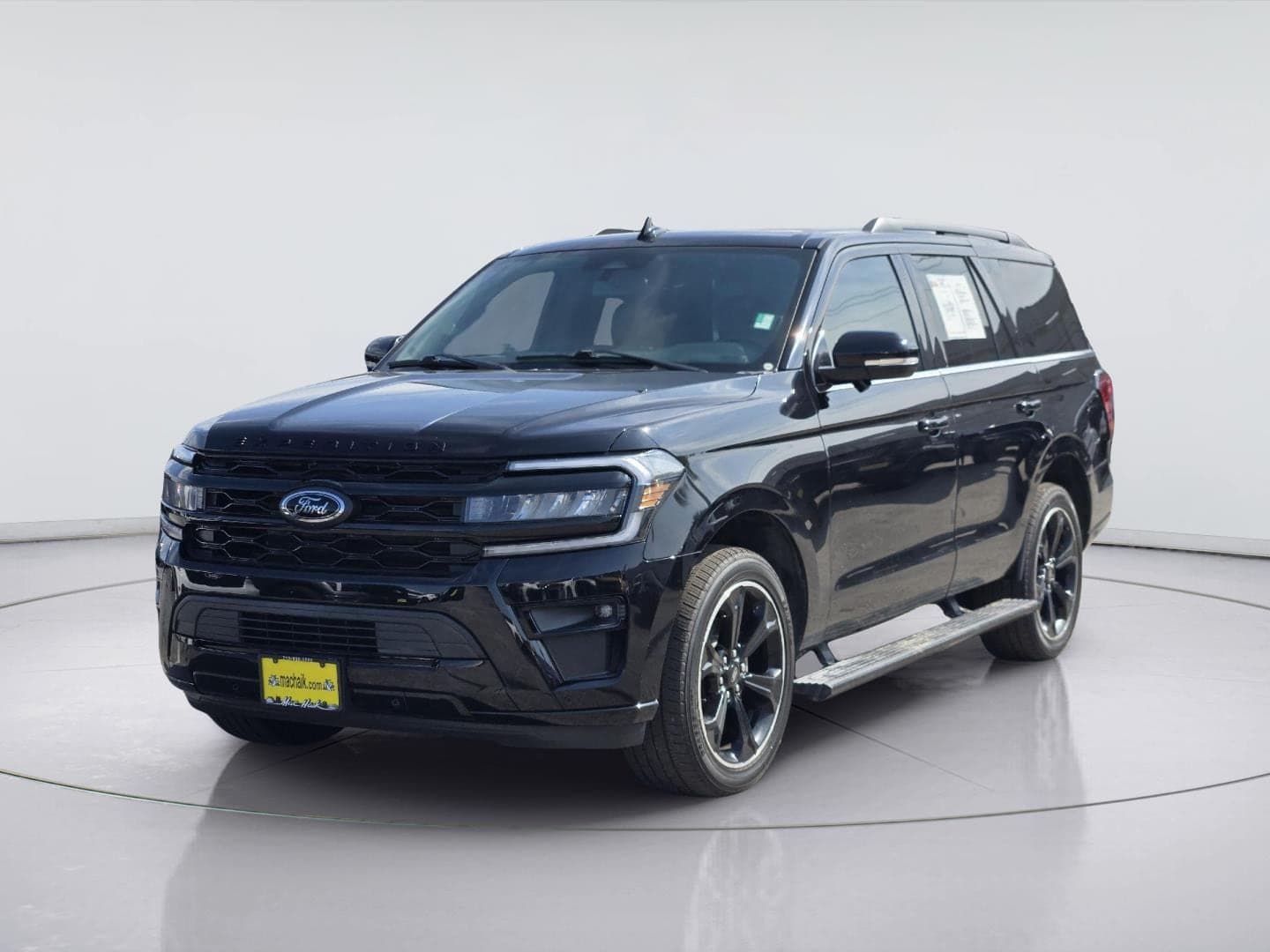 2023 Ford Expedition Limited — photo 1 of 32