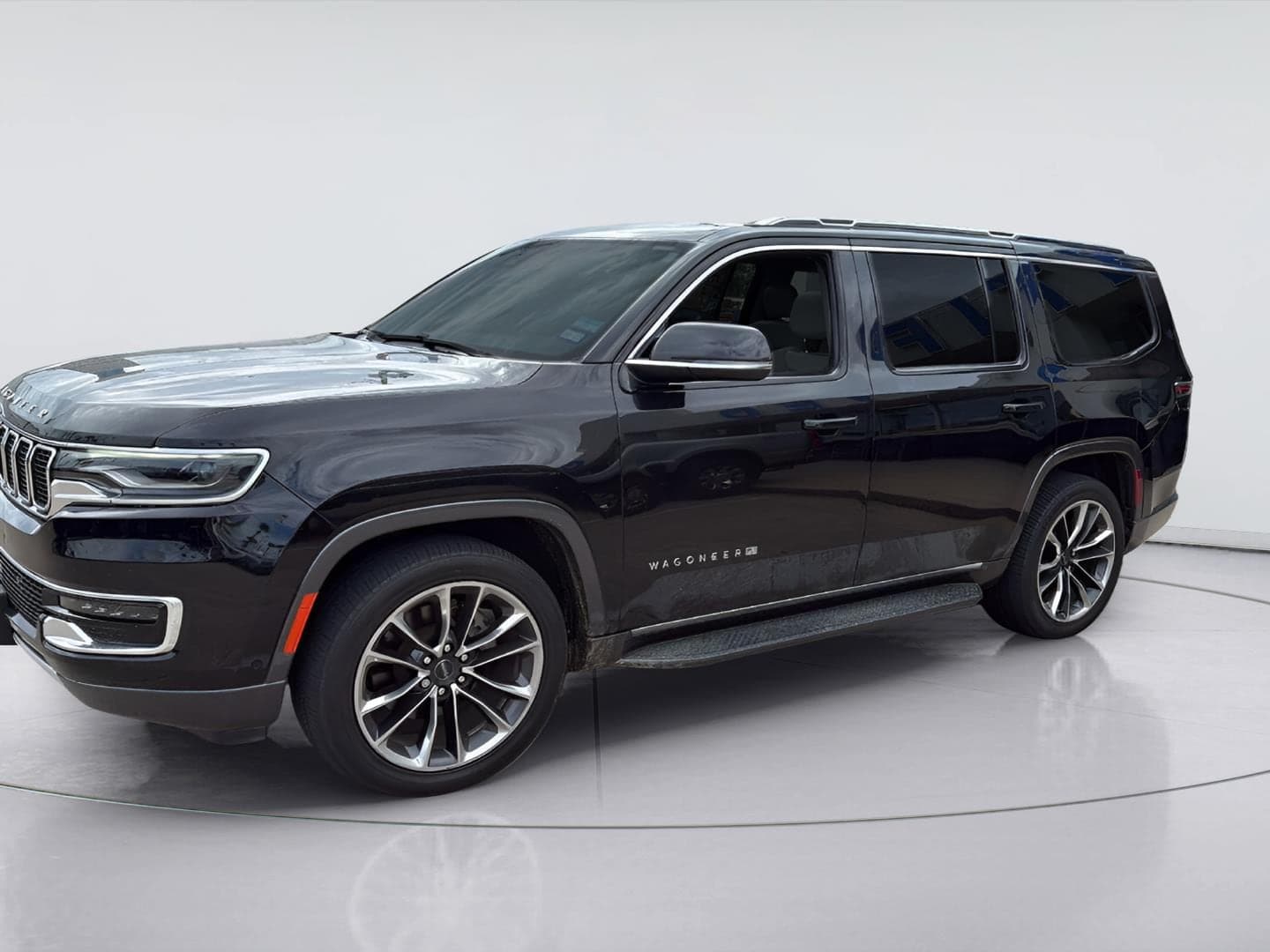 2022 Jeep Wagoneer Series II — photo 1 of 5