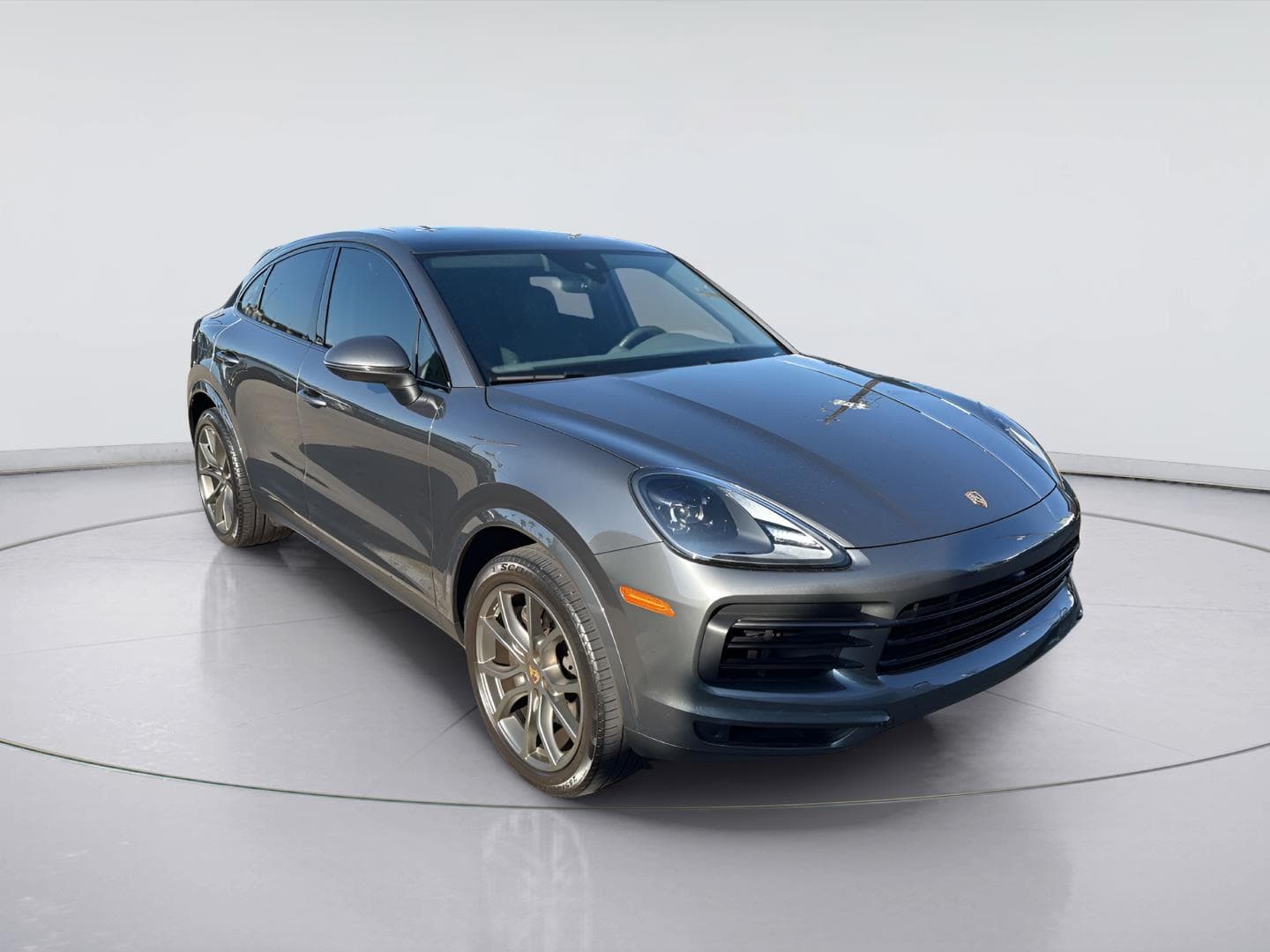 2022 Porsche Cayenne Platinum Edition — photo 1 of 11