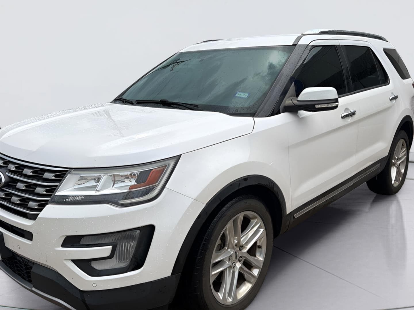 2017 Ford Explorer Limited — photo 1 of 5
