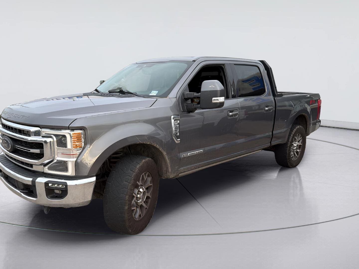 2021 Ford Super Duty F-250 SRW LARIAT — photo 1 of 7