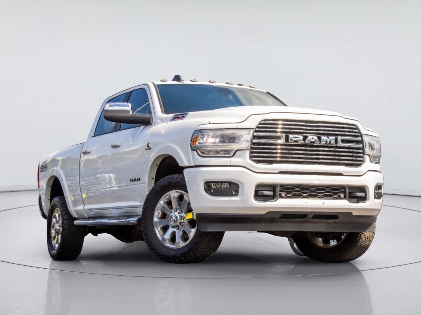 2020 RAM 2500 Laramie — photo 1 of 18