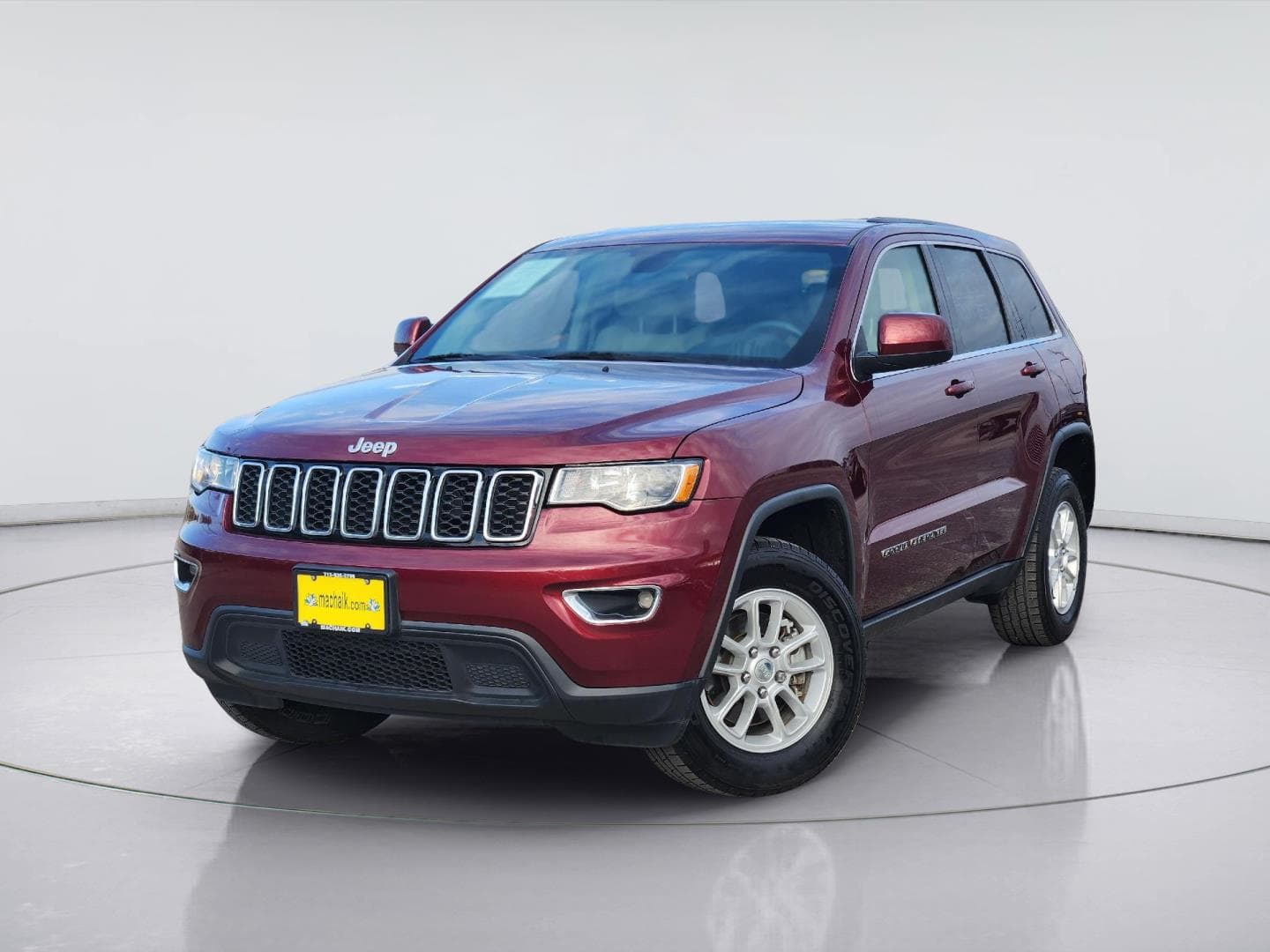 2018 Jeep Grand Cherokee Base — photo 1 of 32