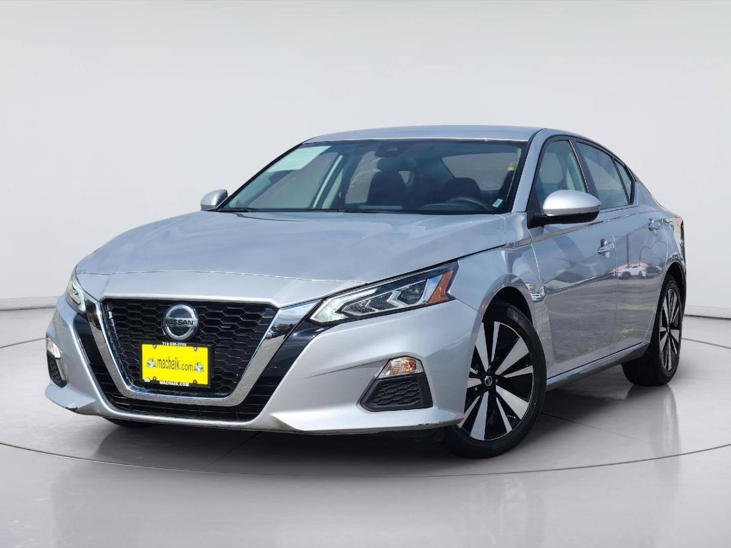 2022 Nissan Altima 2.5 SV — photo 1 of 30