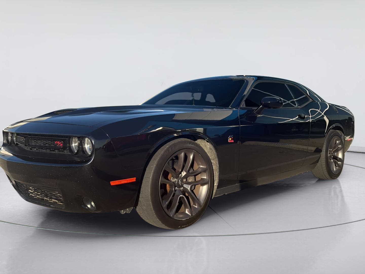2022 Dodge Challenger R/T Scat Pack — photo 1 of 8