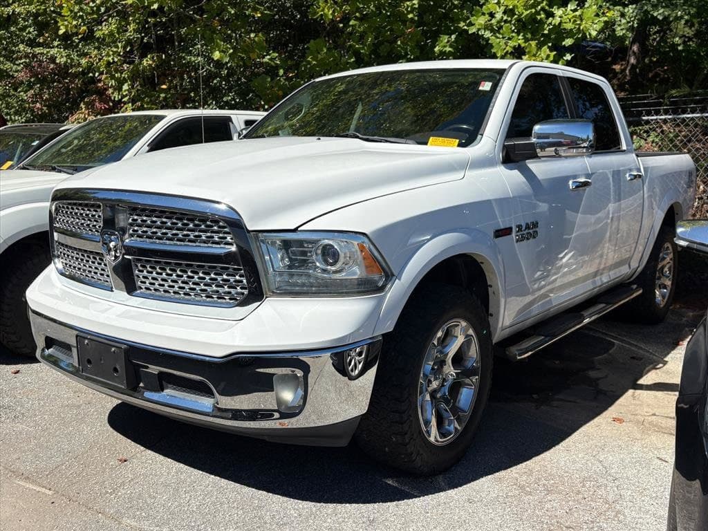 2014 RAM 1500 Laramie — photo 1 of 12