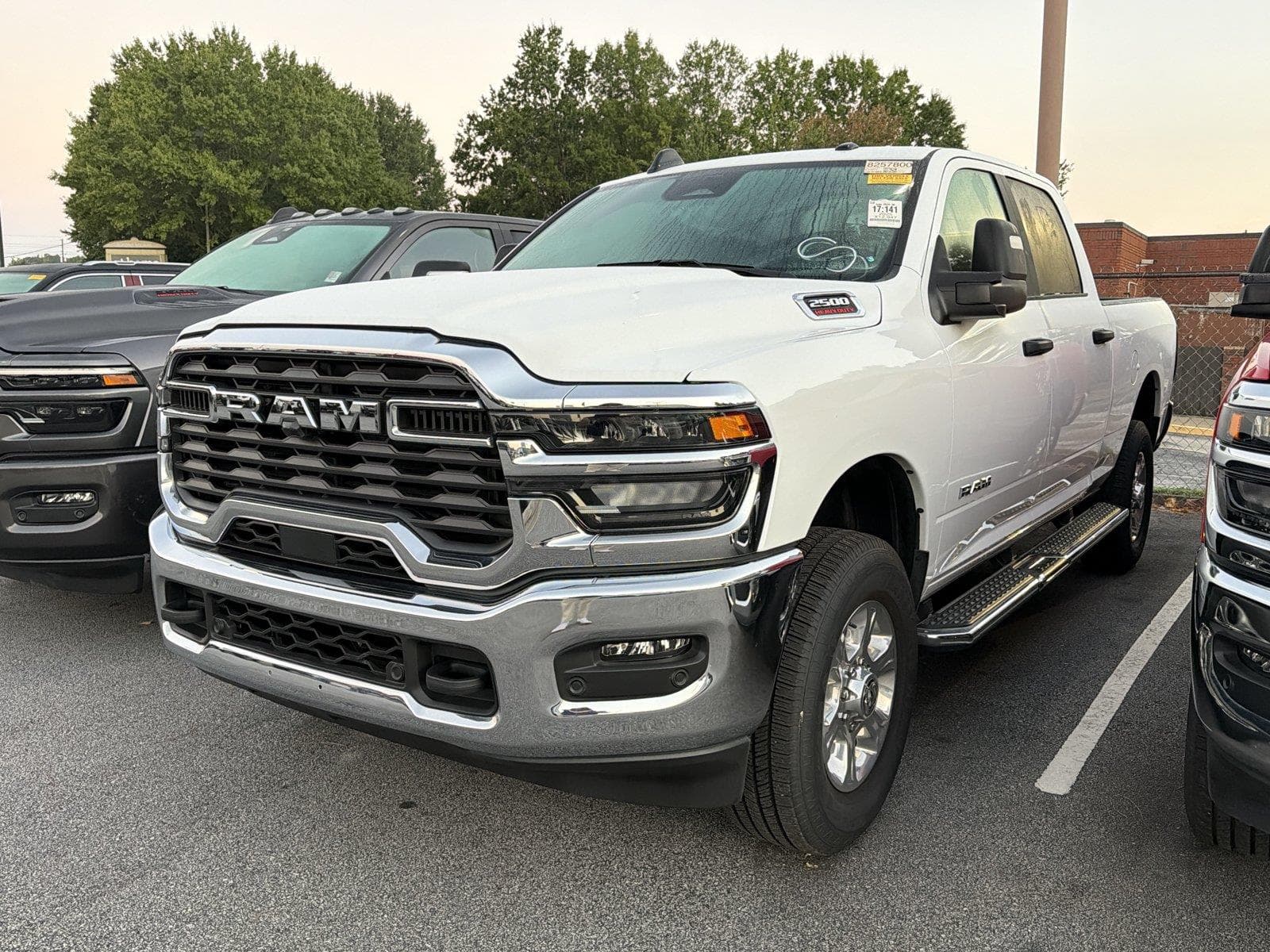 2025 RAM 2500 Big Horn — photo 1 of 10