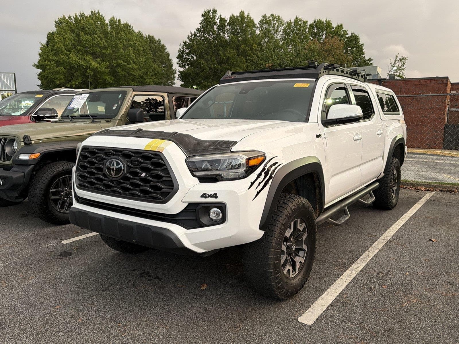 2020 Toyota Tacoma 4WD TRD Off Road — photo 1 of 10