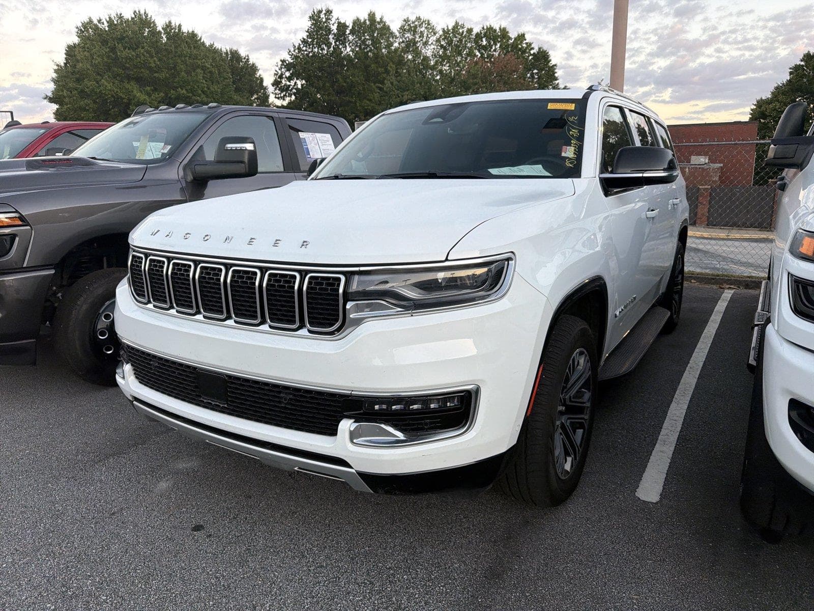 2024 Jeep Wagoneer Series II — photo 1 of 10