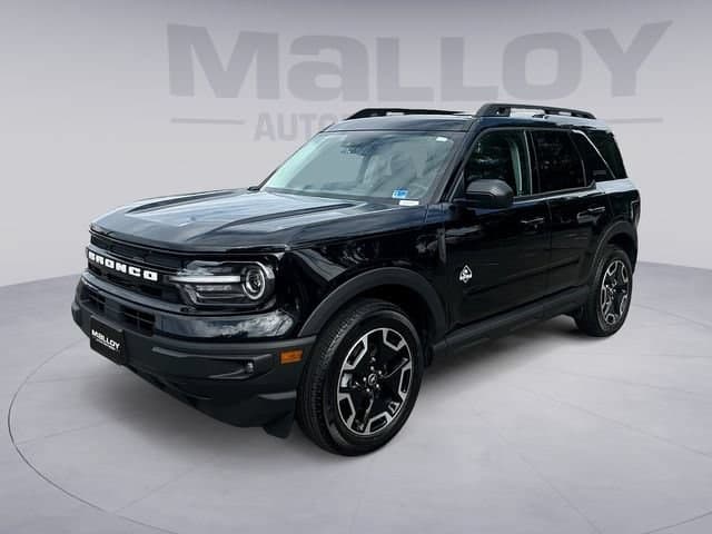 2023 Ford Bronco Sport Outer Banks — photo 1 of 25