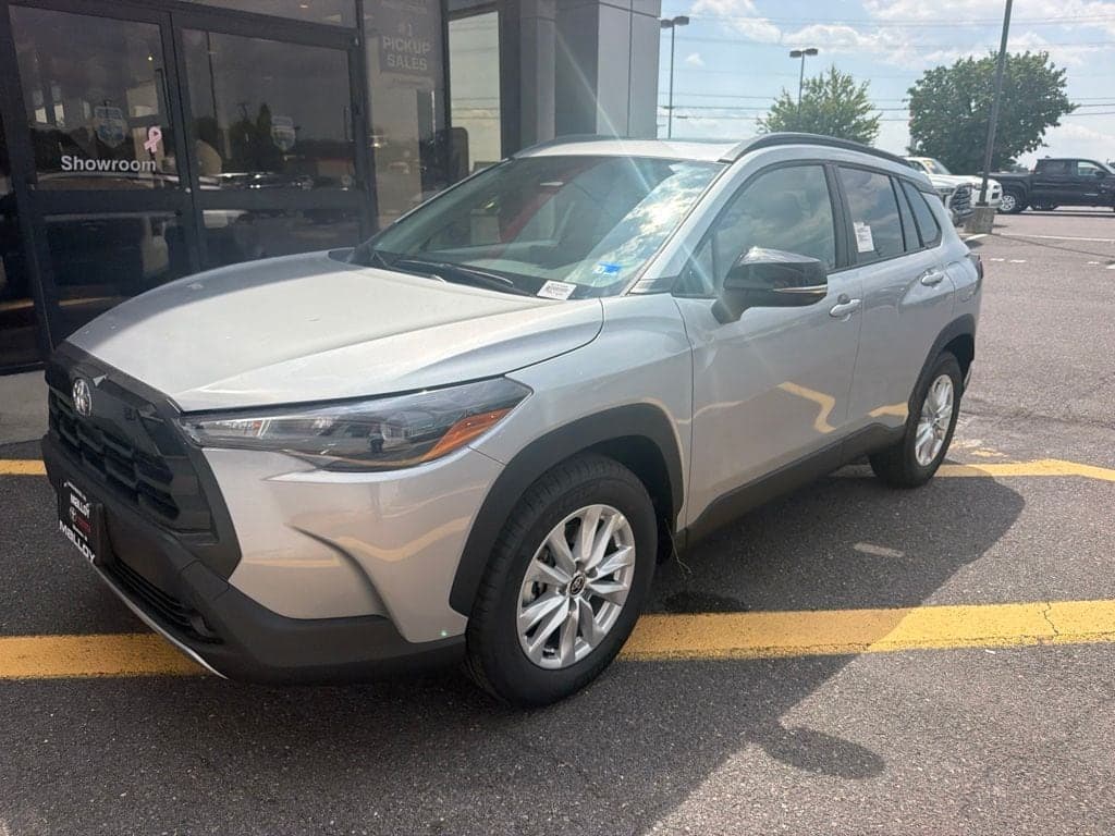 2026 Toyota Corolla Cross LE — photo 1 of 23