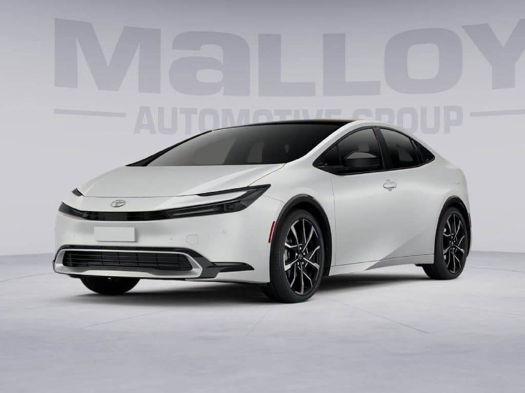 2027 Toyota Prius Plug-In Hybrid XSE — photo 1 of 44