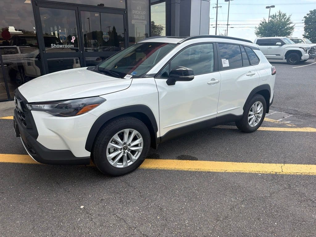 2026 Toyota Corolla Cross LE — photo 1 of 23