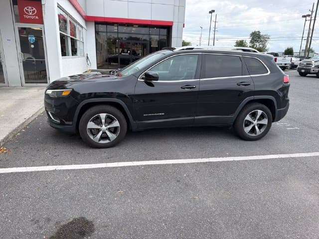 2020 Jeep Cherokee Limited — photo 1 of 9