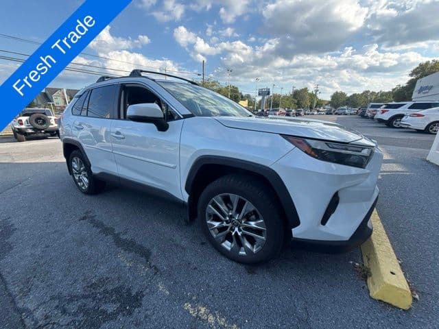2024 Toyota RAV4 XLE Premium — photo 1 of 2