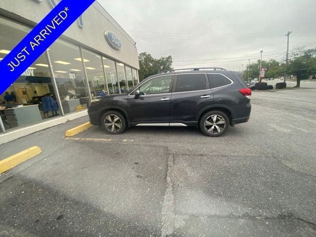 2019 Subaru Forester Touring — photo 1 of 4