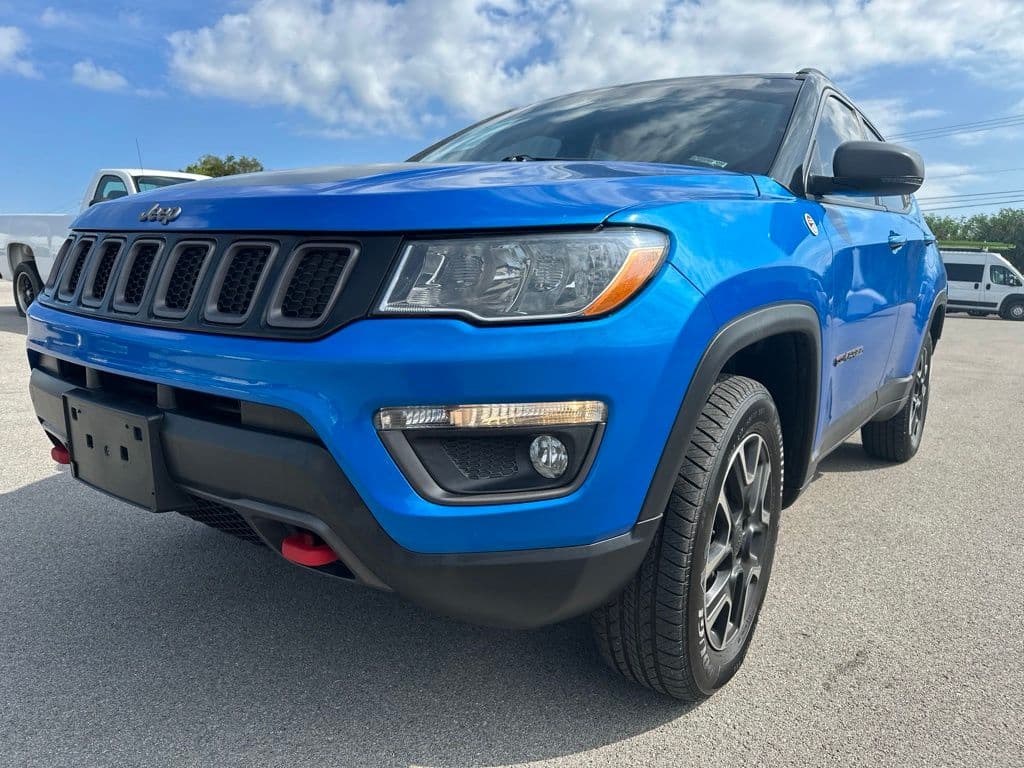 2021 Jeep Compass Trailhawk — photo 1 of 16