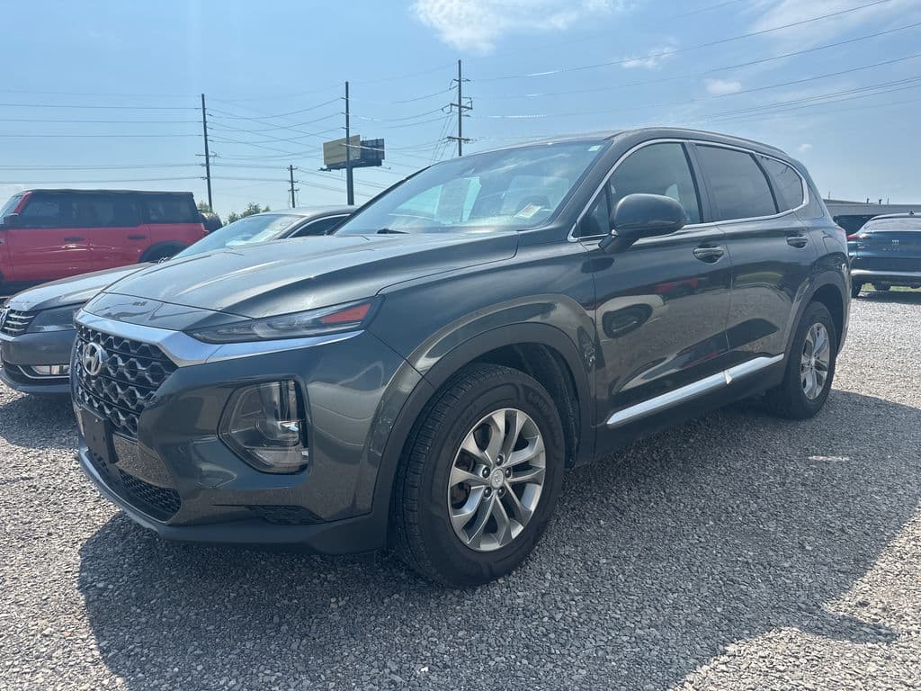 2020 Hyundai Santa Fe SE — photo 1 of 4