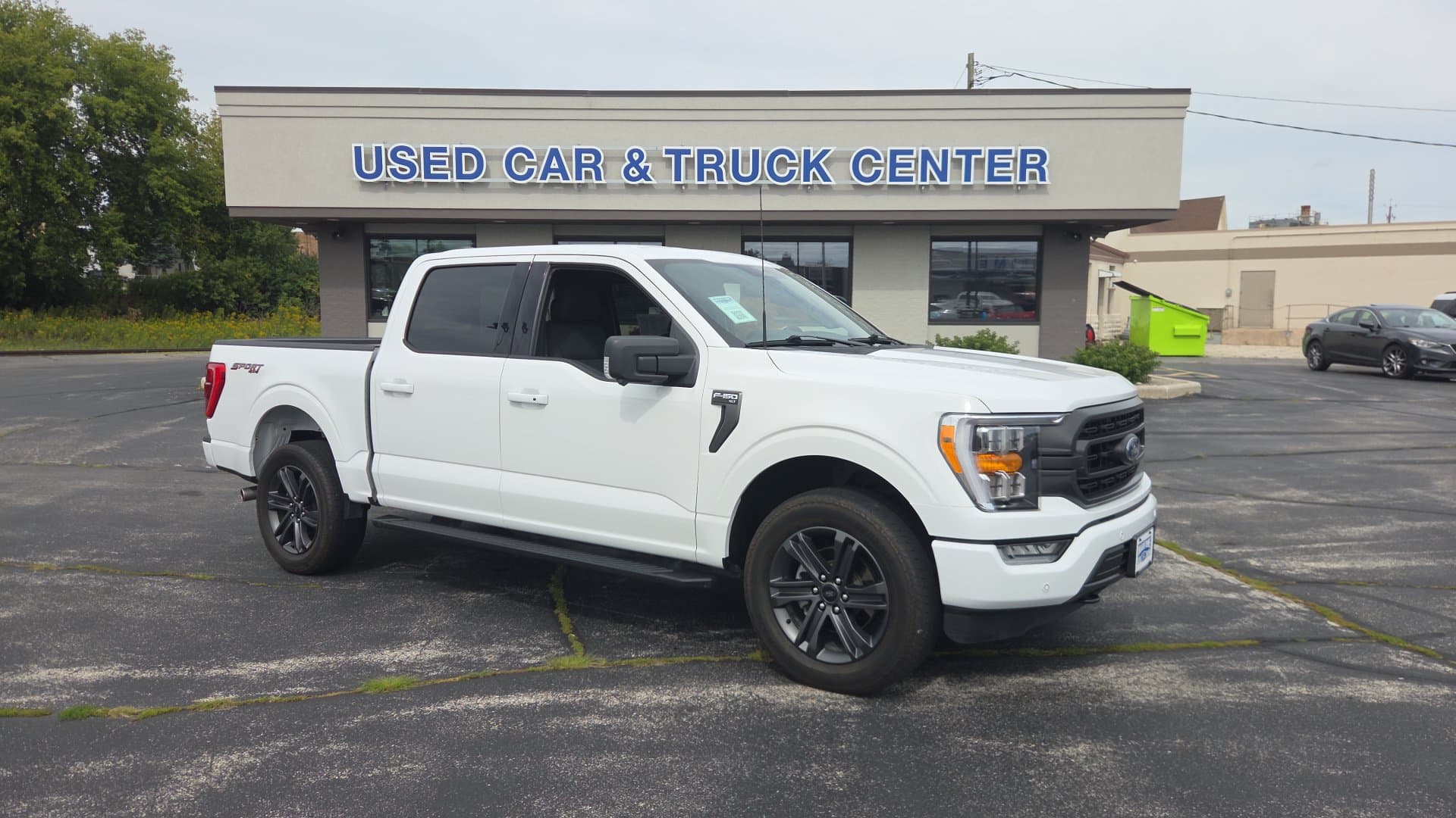 2023 Ford F-150 XLT — photo 1 of 26