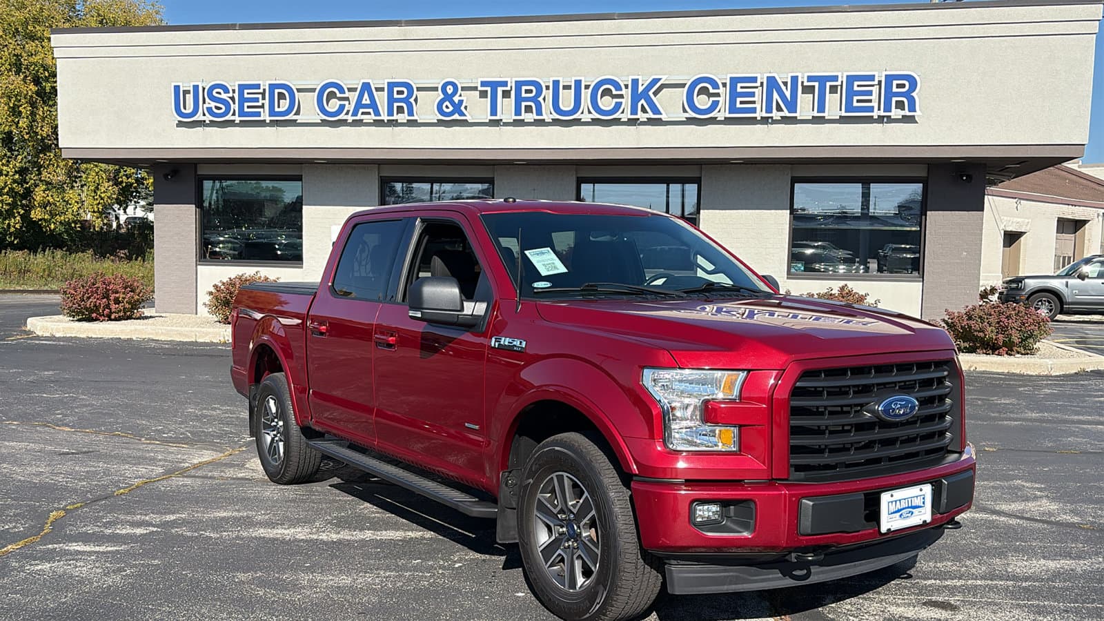 2017 Ford F-150 XLT — photo 1 of 29