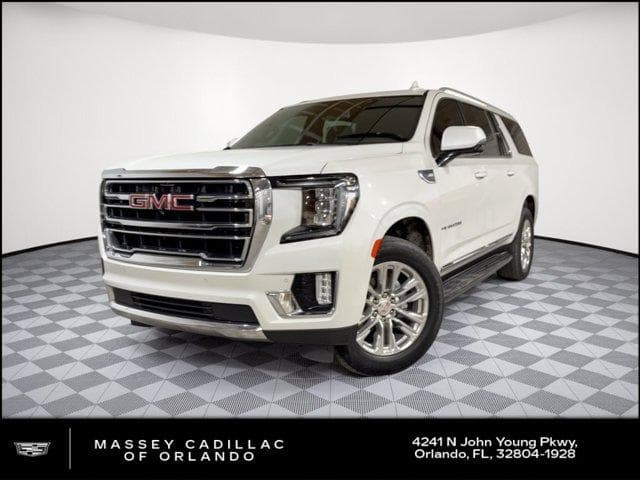 2022 GMC Yukon XL SLT — photo 1 of 32