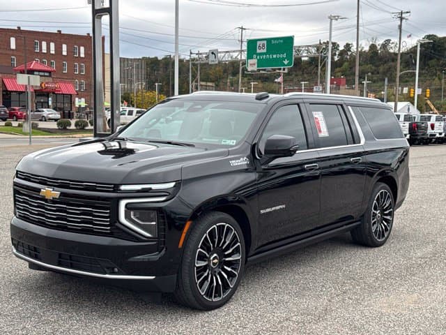 2025 Chevrolet Suburban High Country — photo 1 of 19