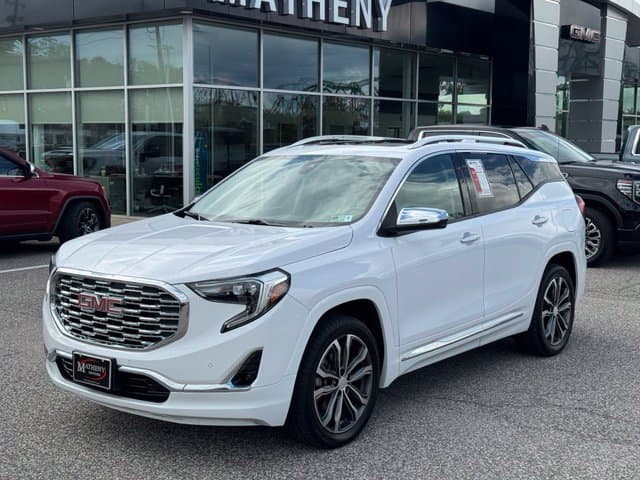 2020 GMC Terrain Denali — photo 1 of 18