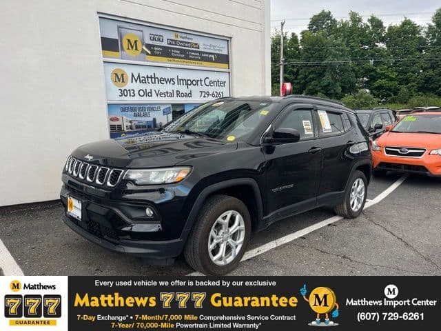 2024 Jeep Compass Latitude — photo 1 of 31
