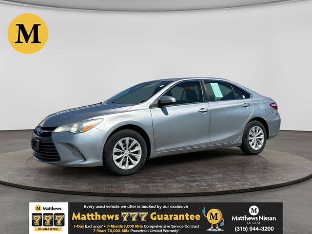 2015 Toyota Camry LE — photo 1 of 29