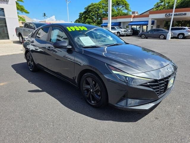 2021 Hyundai Elantra SEL — photo 1 of 14