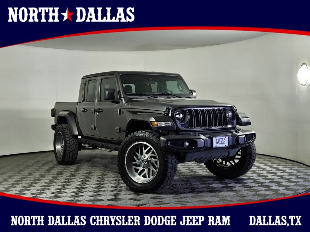 2025 Jeep Gladiator Sport — photo 1 of 29