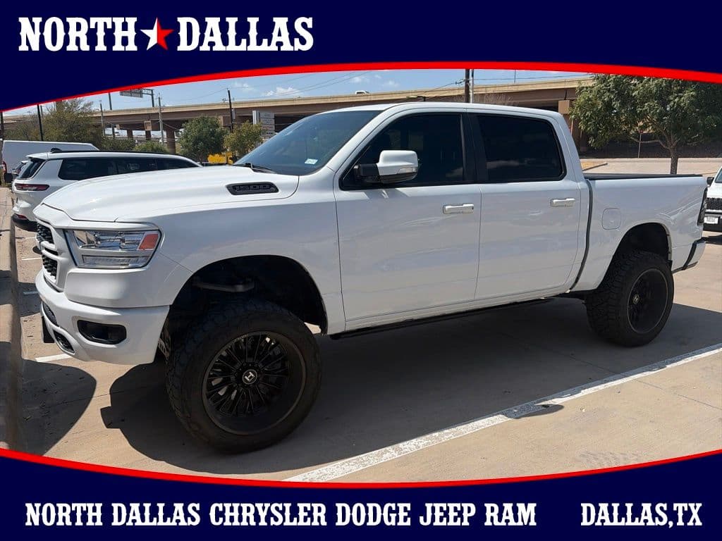 2022 RAM 1500 Base — photo 1 of 10