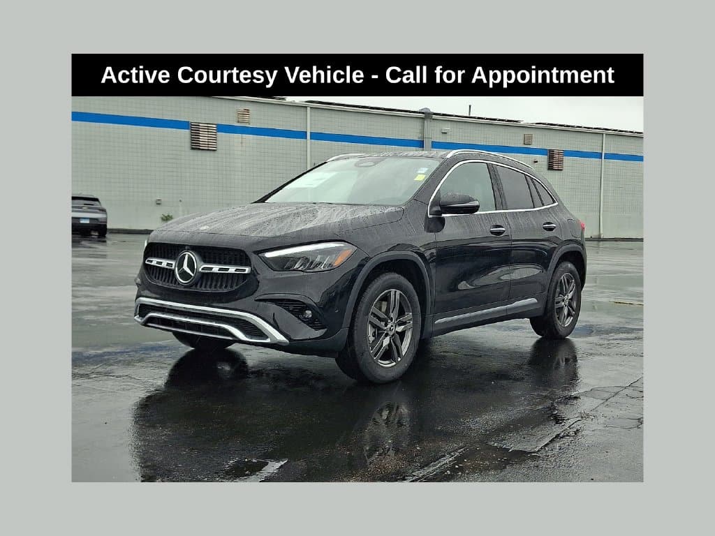 2026 Mercedes-Benz GLA Base — photo 1 of 17