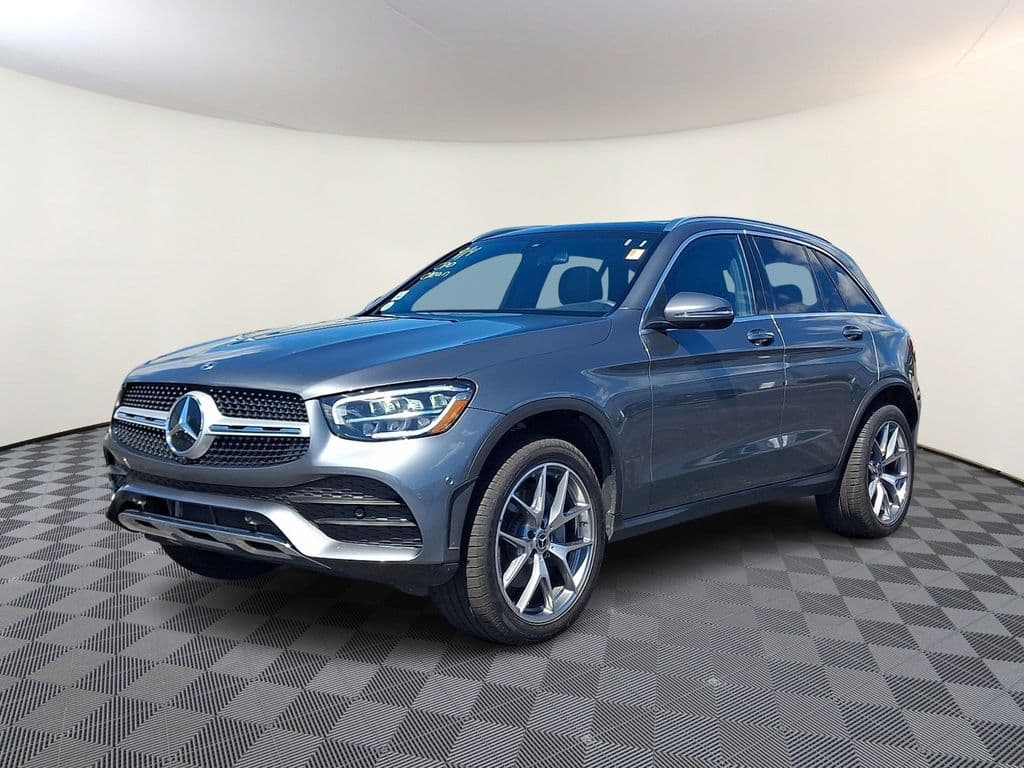 2021 Mercedes-Benz GLC GLC 300 — photo 1 of 32