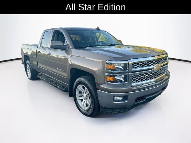 2015 Chevrolet Silverado 1500 LT — photo 1 of 32