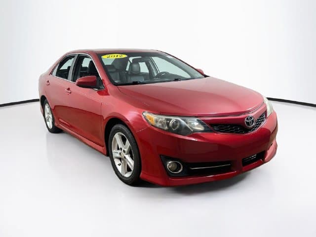 2012 Toyota Camry SE — photo 1 of 31