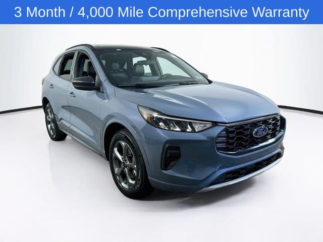2023 Ford Escape ST-Line — photo 1 of 35