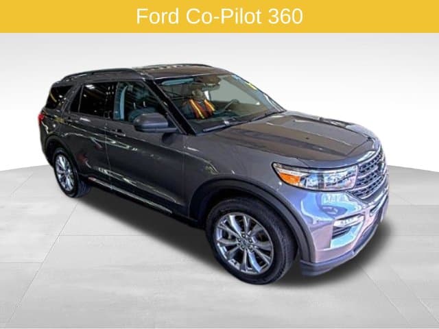 2023 Ford Explorer XLT — photo 1 of 16