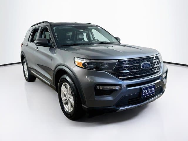 2023 Ford Explorer XLT — photo 1 of 33