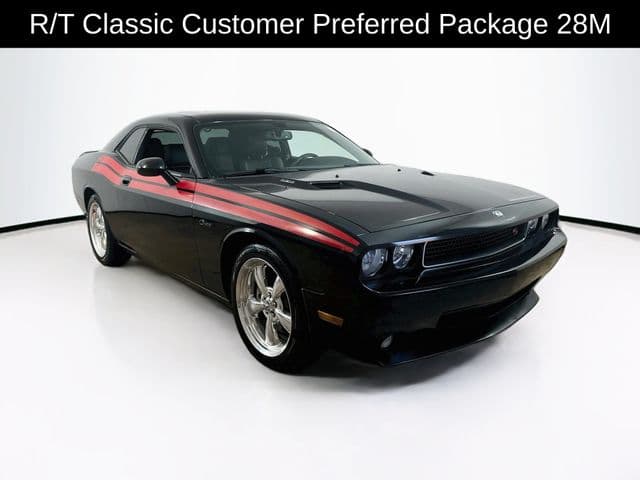 2010 Dodge Challenger R/T — photo 1 of 31