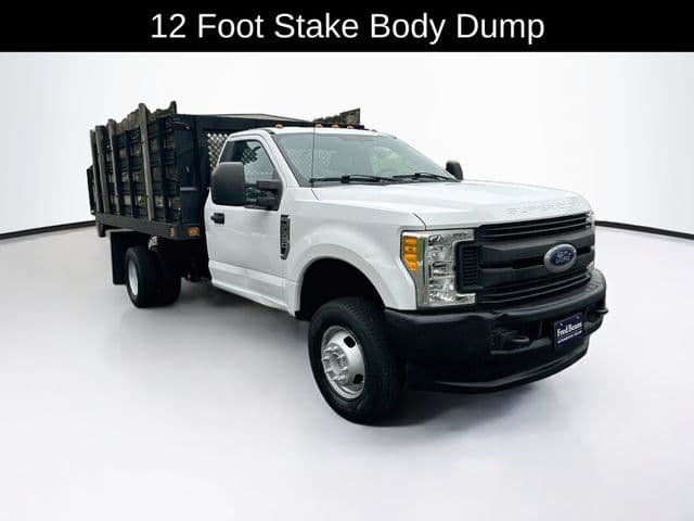 2017 Ford Super Duty F-350 DRW XL — photo 1 of 29