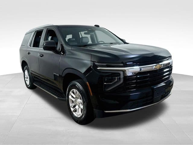 2025 Chevrolet Tahoe LS — photo 1 of 35