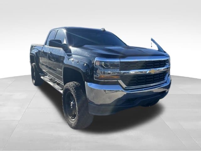 2019 Chevrolet Silverado 1500 LD LT — photo 1 of 20